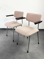 NIEUW . Set Gispen eetkamer stoelen opnieuw gestoffeerd