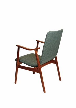 VERKOCHT Vintage Louis van Teeffelen fauteuil opnieuw gestoffeerd