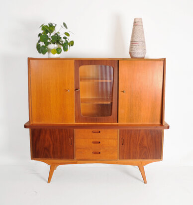 VERKOCHT Vintage jaren 60 kast met vitrine deel