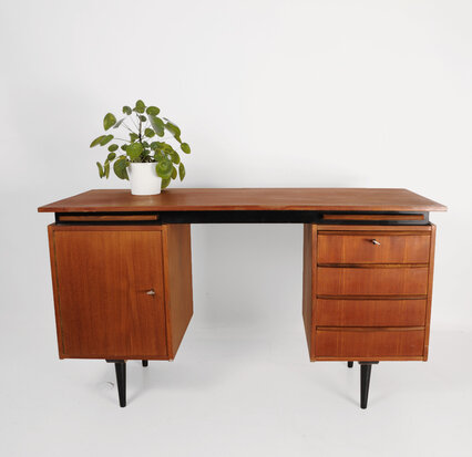 VERKOCHT Vintage Pastoe Cees Braakman bureau