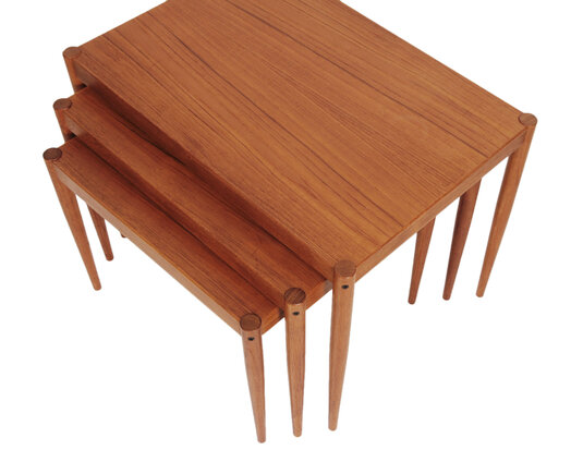 VERKOCHT Vintage nesting tables