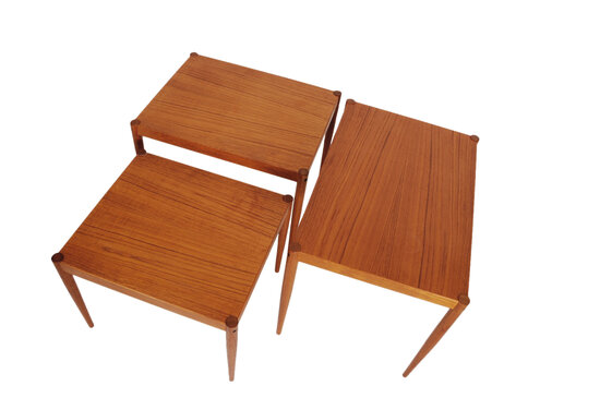 VERKOCHT Vintage nesting tables