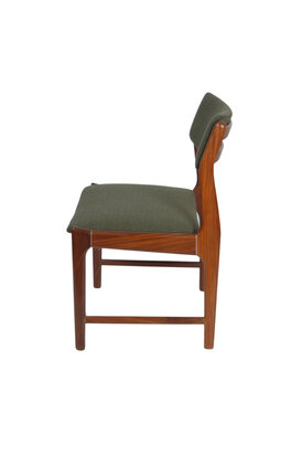 VERKOCHT Vintage set eetkamer stoelen opnieuw gestoffeerd