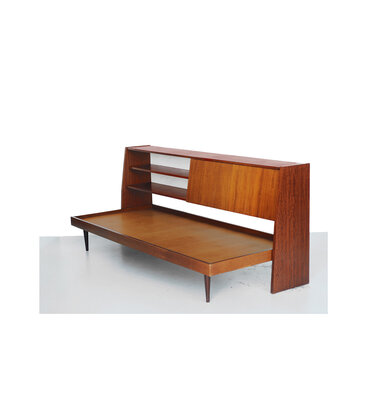 VERKOCHT  Vintage Jaren 60 daybed met ombouw-kast