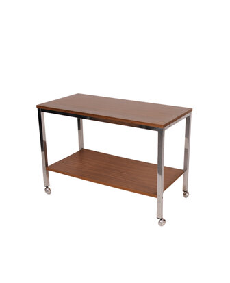 VERKOCHT Vintage bijzettafel op wielen