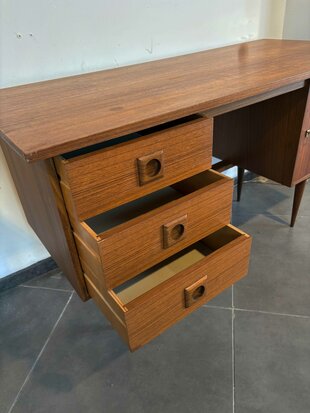 GERESERVEERD Vintage teakhouten jaren 60 bureau