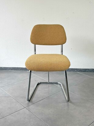 NIEUW Set vintage buisframe stoelen opnieuw gestoffeerd