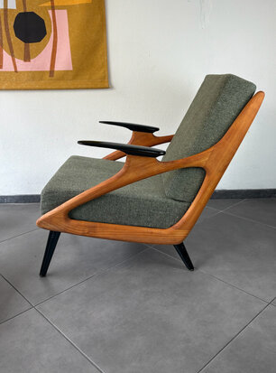 GERESERVEERD . Vintage mid century Atomic fauteuil ontworpen door B. Sprij opnieuw gestoffeerd