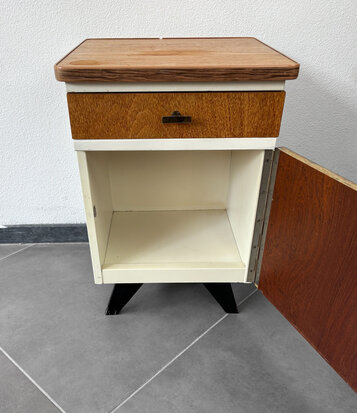 NIEUW . Vintage nachtkastje
