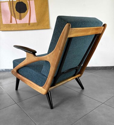 NIEUW . Vintage mid century Atomic fauteuil ontworpen door B. Sprij opnieuw gestoffeerd
