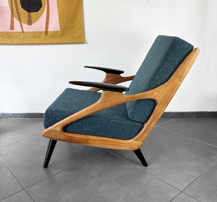 NIEUW . Vintage mid century Atomic fauteuil ontworpen door B. Sprij opnieuw gestoffeerd