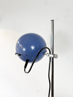 VERKOCHT . Vintage staande lamp met twee bollen