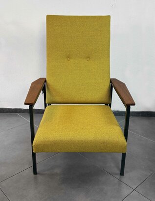 Mid century fauteuil opnieuw gestoffeerd