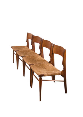 Set van 4 Scandinavisch design stoelen