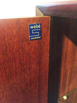 VERKOCHT Vintage Wébé Louis van Teeffelen highboard