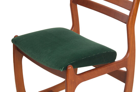 VERKOCHT Set van vier vintage Portwood Furniture Ltd stoelen