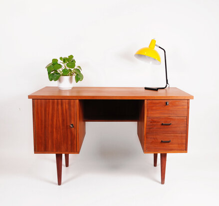 Vintage teakhouten bureau