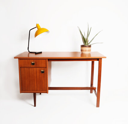 Vintage teakhouten jaren 60 bureau