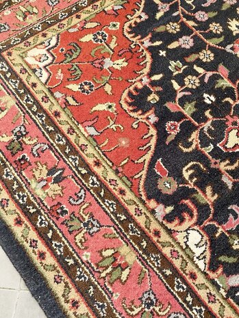 VERKOCHT Vintage handgeknoopt Perzisch tapijt