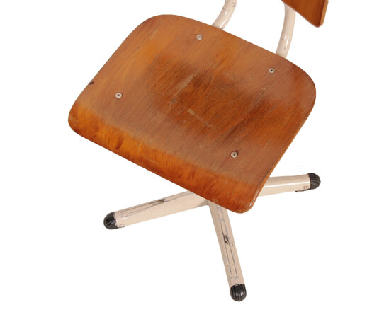 Vintage industriële schoolstoeltjes