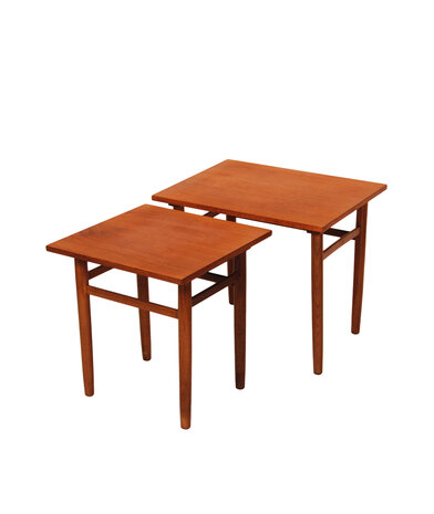 VERKOCHT Vintage teakhouten nesting tables