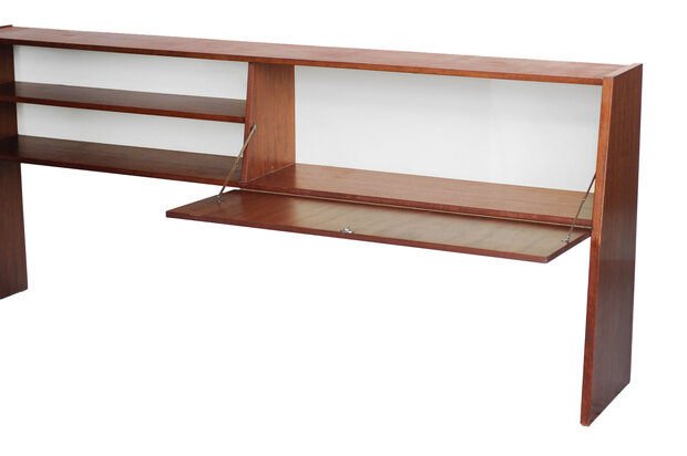 VERKOCHT  Vintage Jaren 60 daybed met ombouw-kast