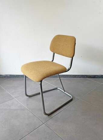 NIEUW Set vintage buisframe stoelen opnieuw gestoffeerd