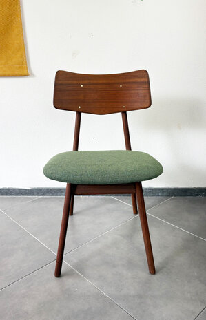NIEUW . Set van drie vintage Topform eetkamerstoelen opnieuw gestoffeerd