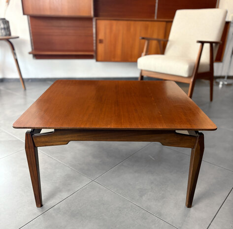 NIEUW . Vintage vierkante salontafel