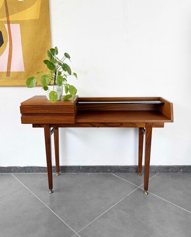 NIEUW . Vintage mid century sidetable kastje