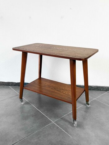 VERKOCHT . Vintage bijzettafel 