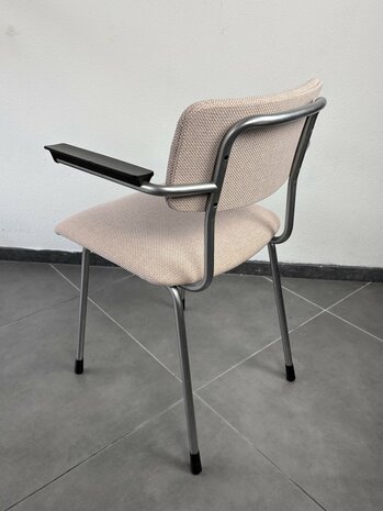 NIEUW . Set Gispen eetkamer stoelen opnieuw gestoffeerd