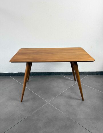 NIEUW . Vintage bijzettafel met schuine pootjes