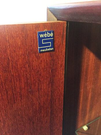 VERKOCHT Vintage Wébé Louis van Teeffelen highboard