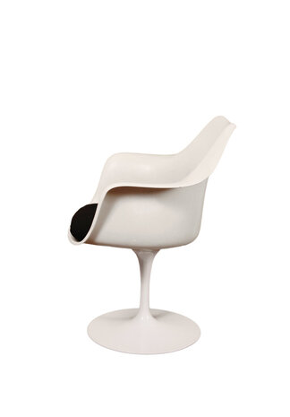 Vintage Eero Saarinen Tulip chair
