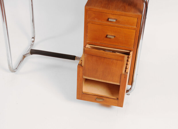 Vintage (kinder)bureau