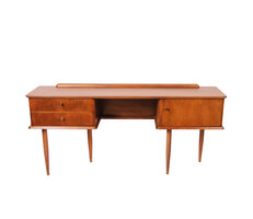 VERKOCHT Vintage dressoirtje