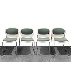 VERKOCHT  Set vintage Gerd Lange Space Age eetkamerstoelen opnieuw gestoffeerd