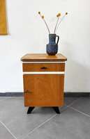 VERKOCHT . Vintage nachtkastje