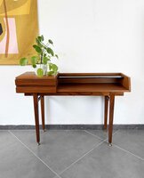 VERKOCHT . Vintage mid century sidetable kastje