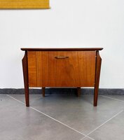 Vintage mid century Louis van Teeffelen nachtkastje 